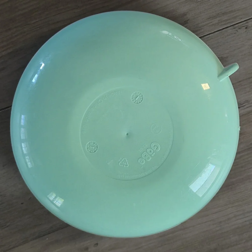 GoBe 5 Compartment Snack Spinner for Kids  Portable Mint Green 11oz Easy Clean